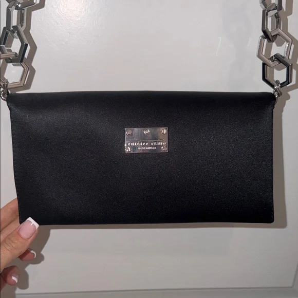 Chic Black Skull Embellished Clutch - Picture 5 of 5